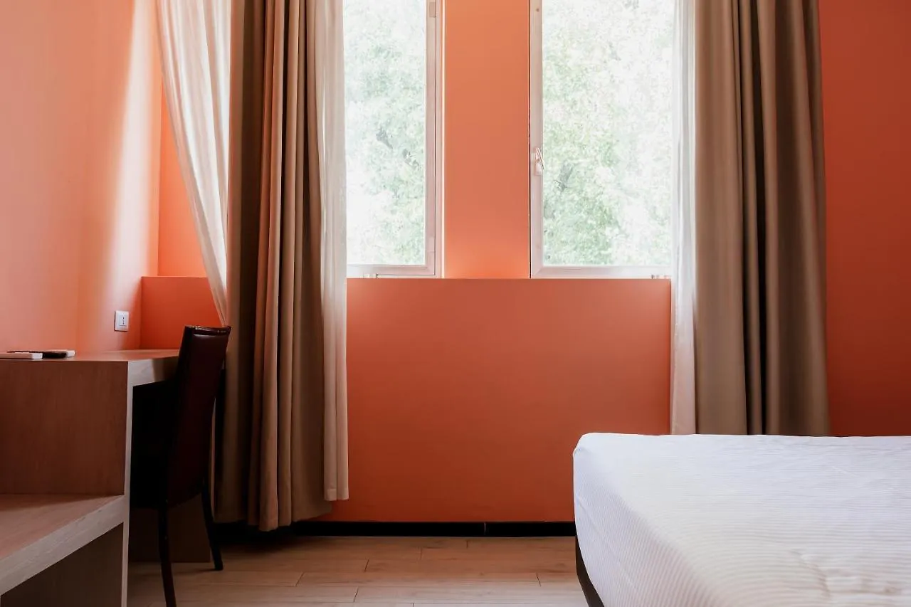 Queen Hotel Sesto San Giovanni